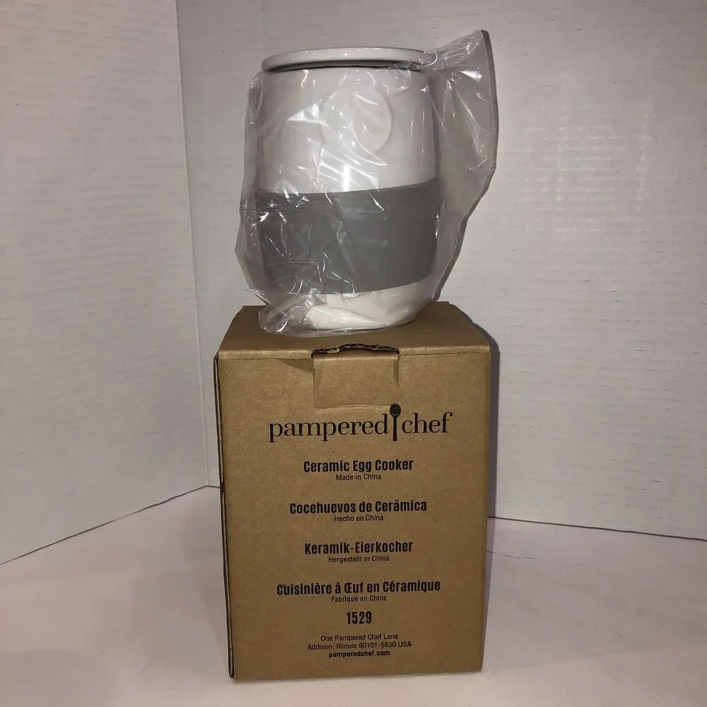 Pampered Chef Ceramic Egg Cooker #1529 NEW Never Used